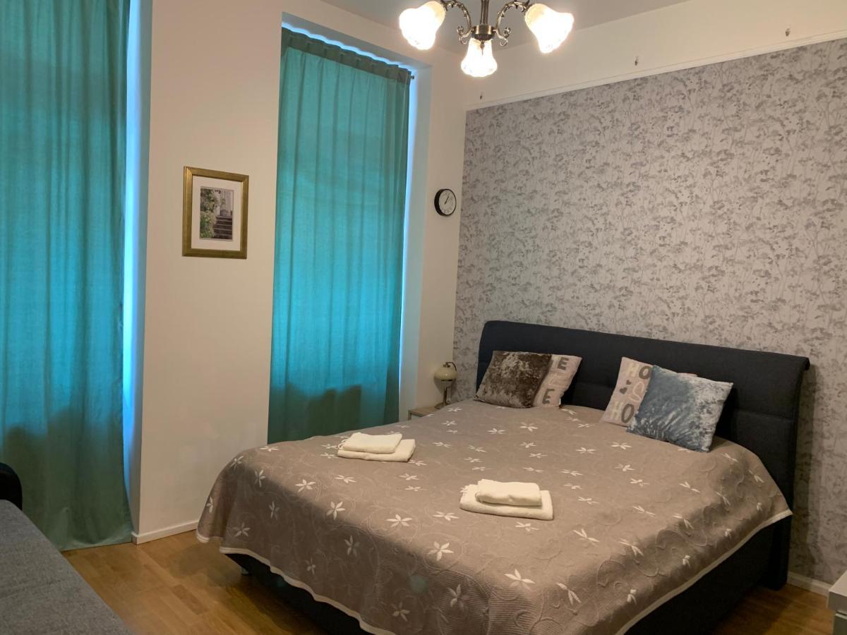 Charles Square Apartment Prag